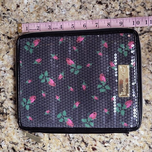 Betseyville iPad/Tablet Case - Picture 6 of 13